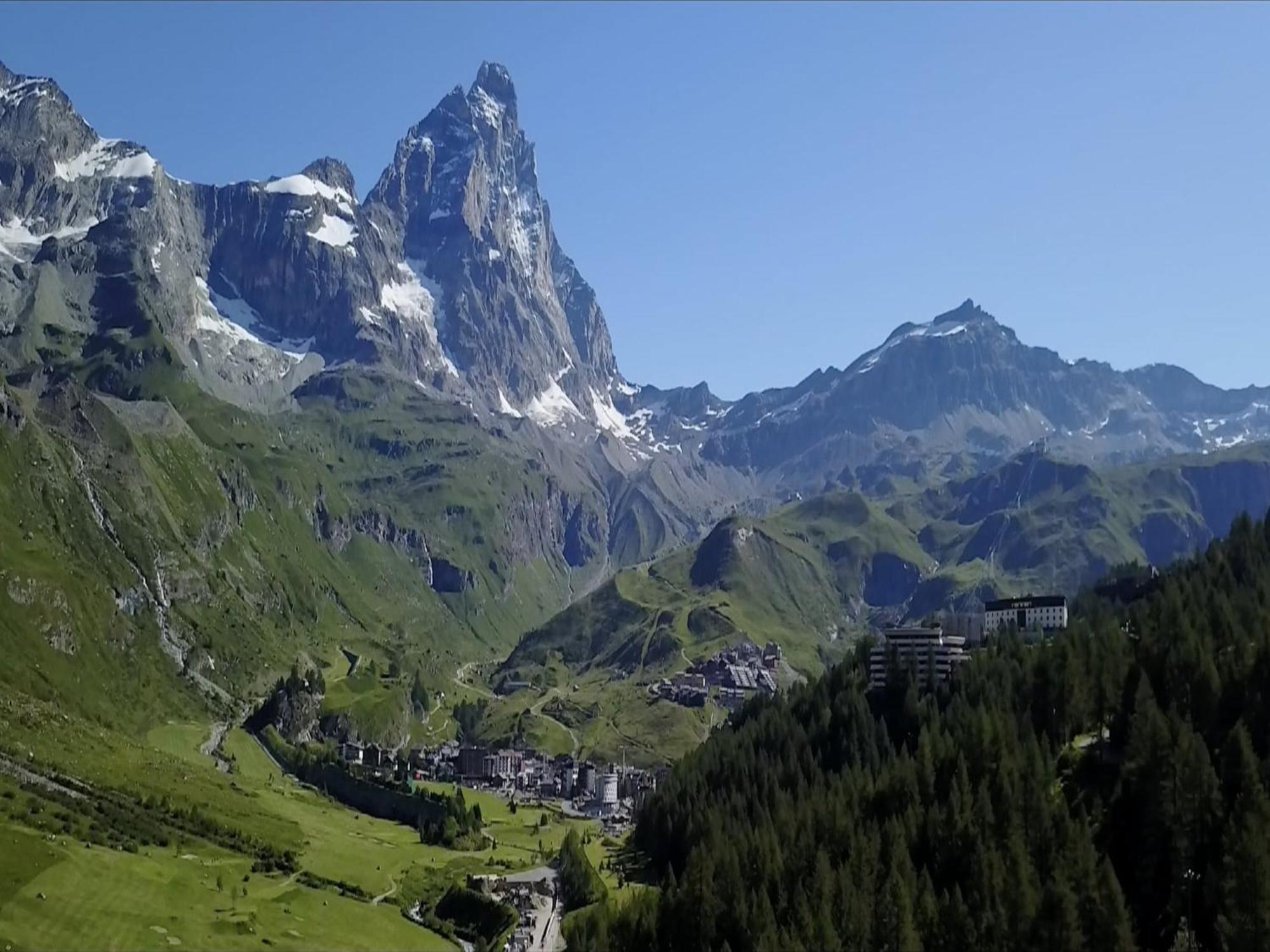 Contemporary Apartment In Breuil Cervinia Near Ski Area ภายนอก รูปภาพ